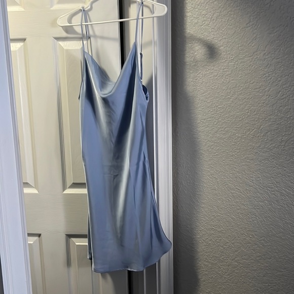 Beautiful light blue dress. - Picture 1 of 3